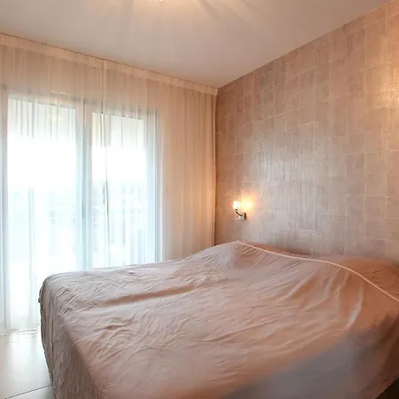 Neptune - 4 To 6 People - Port Of Porto-vecchio