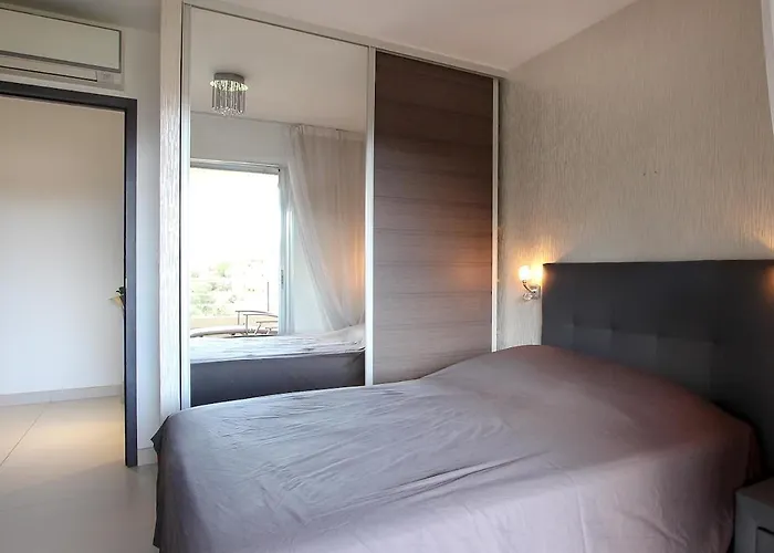 Neptune - 4 To 6 People - Port Of Porto-vecchio * 维琪奥港