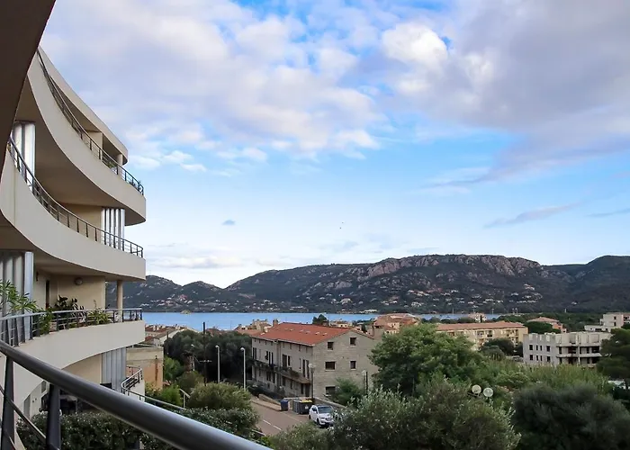 Neptune - 4 To 6 People - Port Of Porto-vecchio