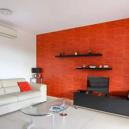 Neptune - 4 To 6 People - Port Of Porto-vecchio